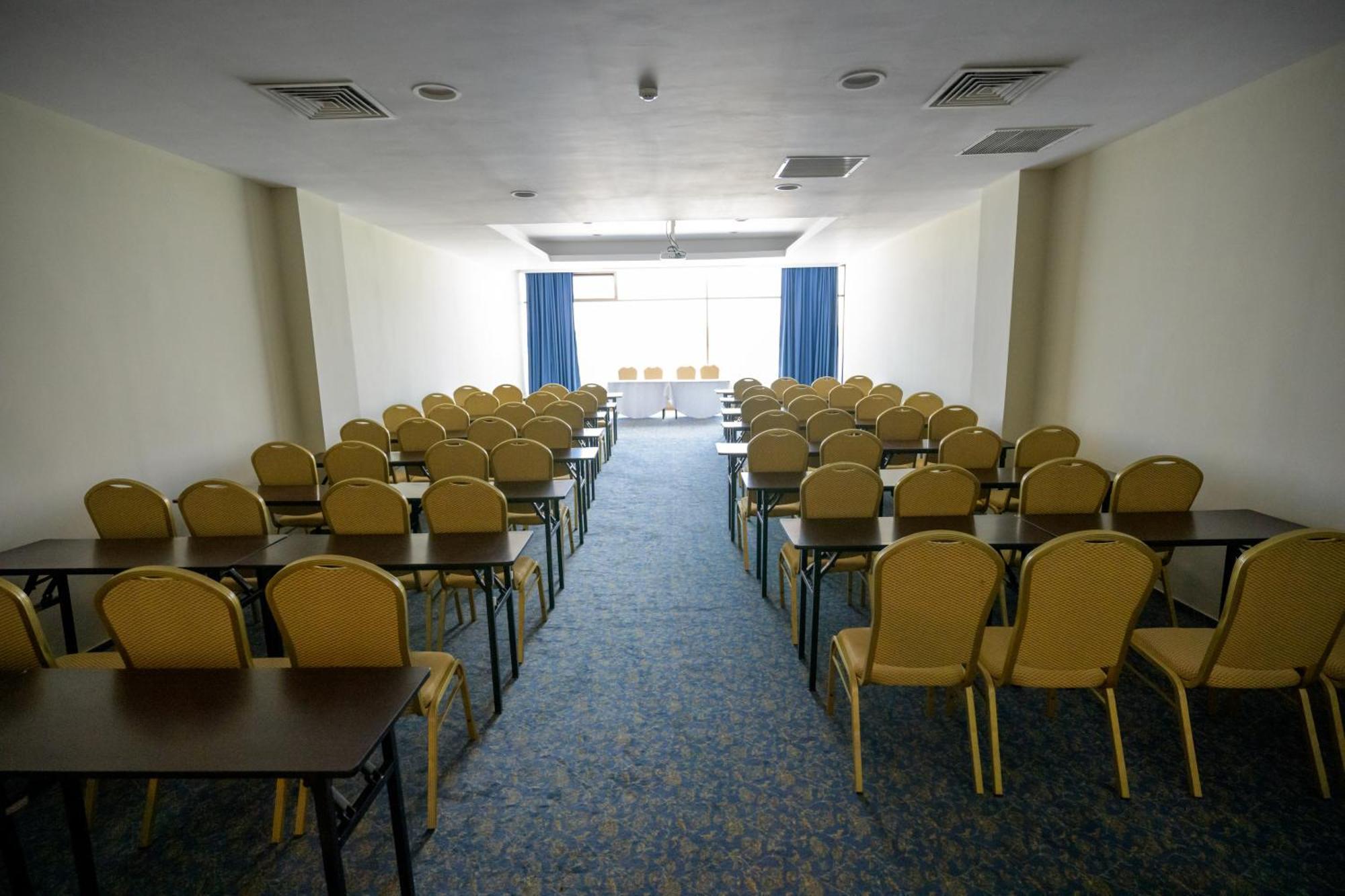 Hotel Esplanada ทูลเซีย ภายนอก รูปภาพ