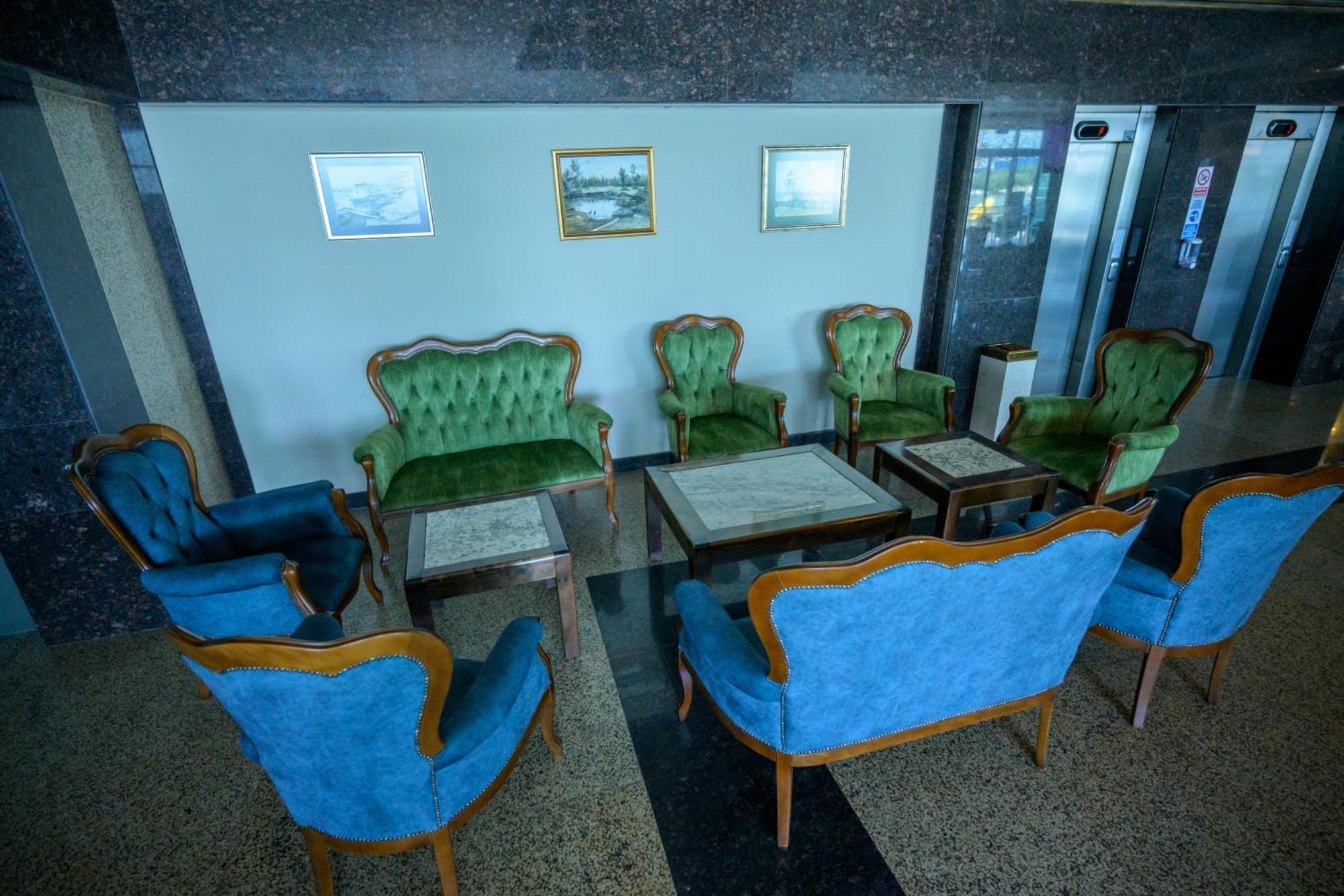 Hotel Esplanada ทูลเซีย ภายนอก รูปภาพ