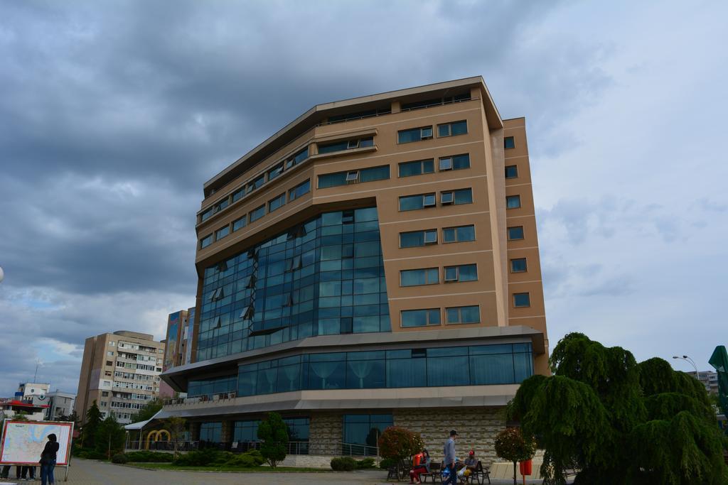 Hotel Esplanada ทูลเซีย ภายนอก รูปภาพ