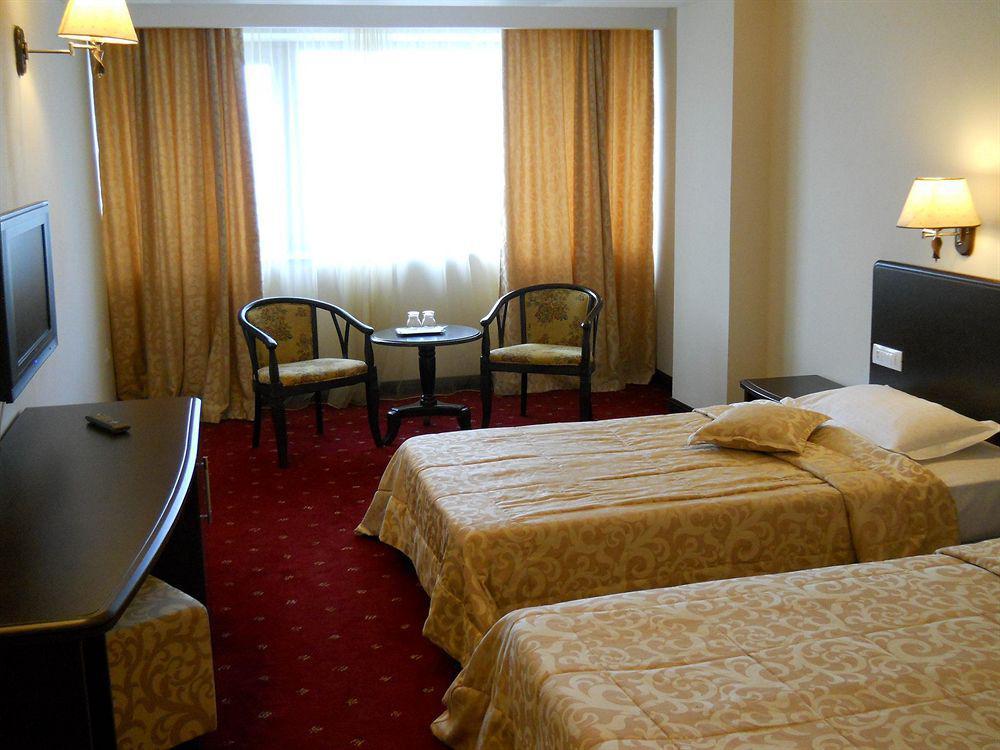 Hotel Esplanada ทูลเซีย ภายนอก รูปภาพ